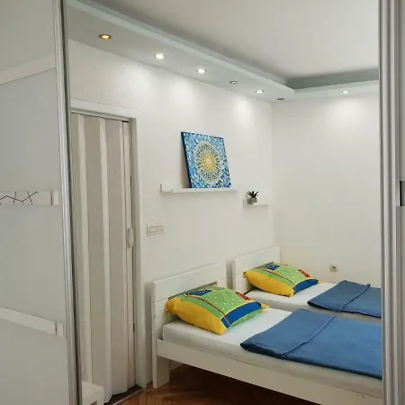 Apartment Apartment Split Split